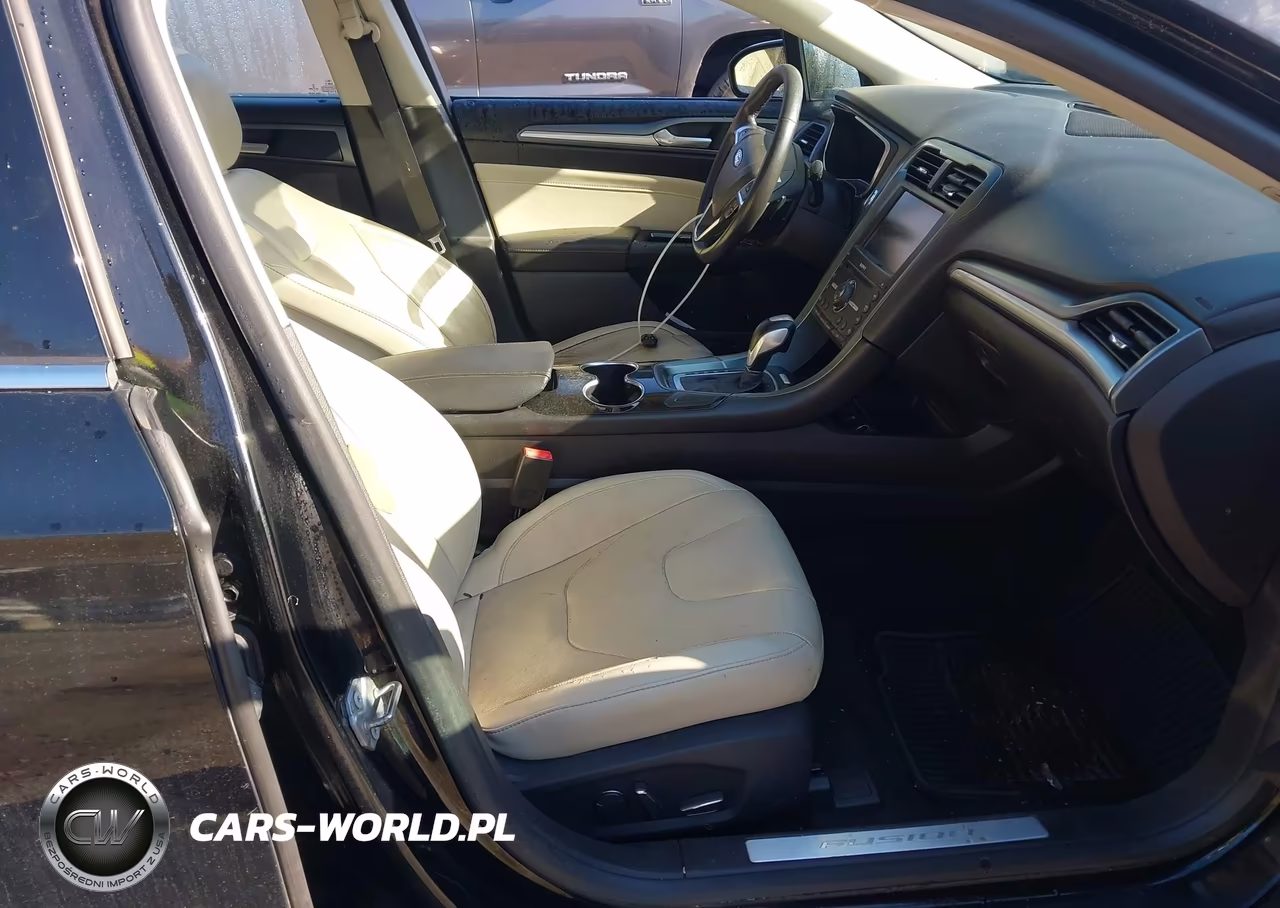 2016 Ford Fusion Titanium VIN:3FA6P0D94GR120561 - 5