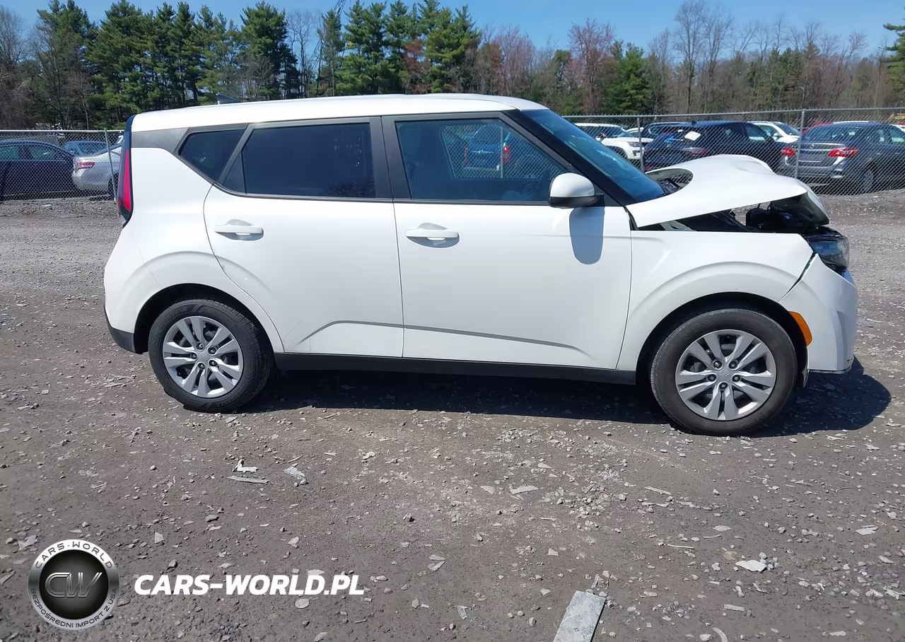 2023 Kia Soul Lx VIN:KNDJ23AU0P7864050 - 13