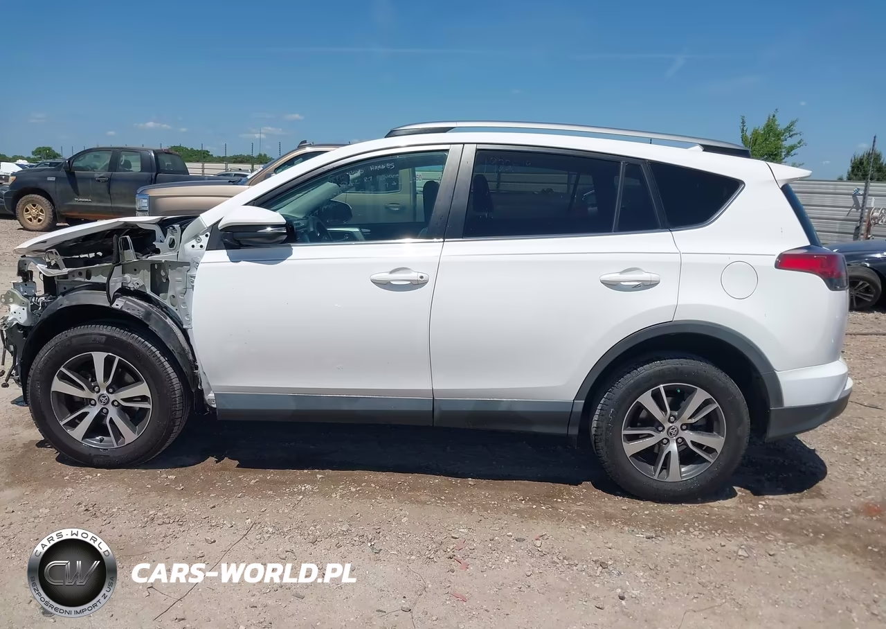 2018 Toyota Rav4 Xle VIN:2T3WFREV9JW416725 - 14