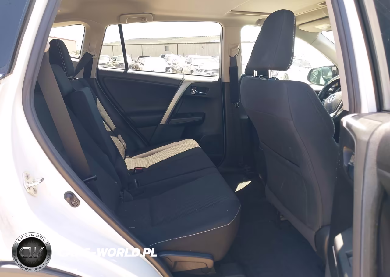 2018 Toyota Rav4 Xle VIN:2T3WFREV9JW416725 - 8