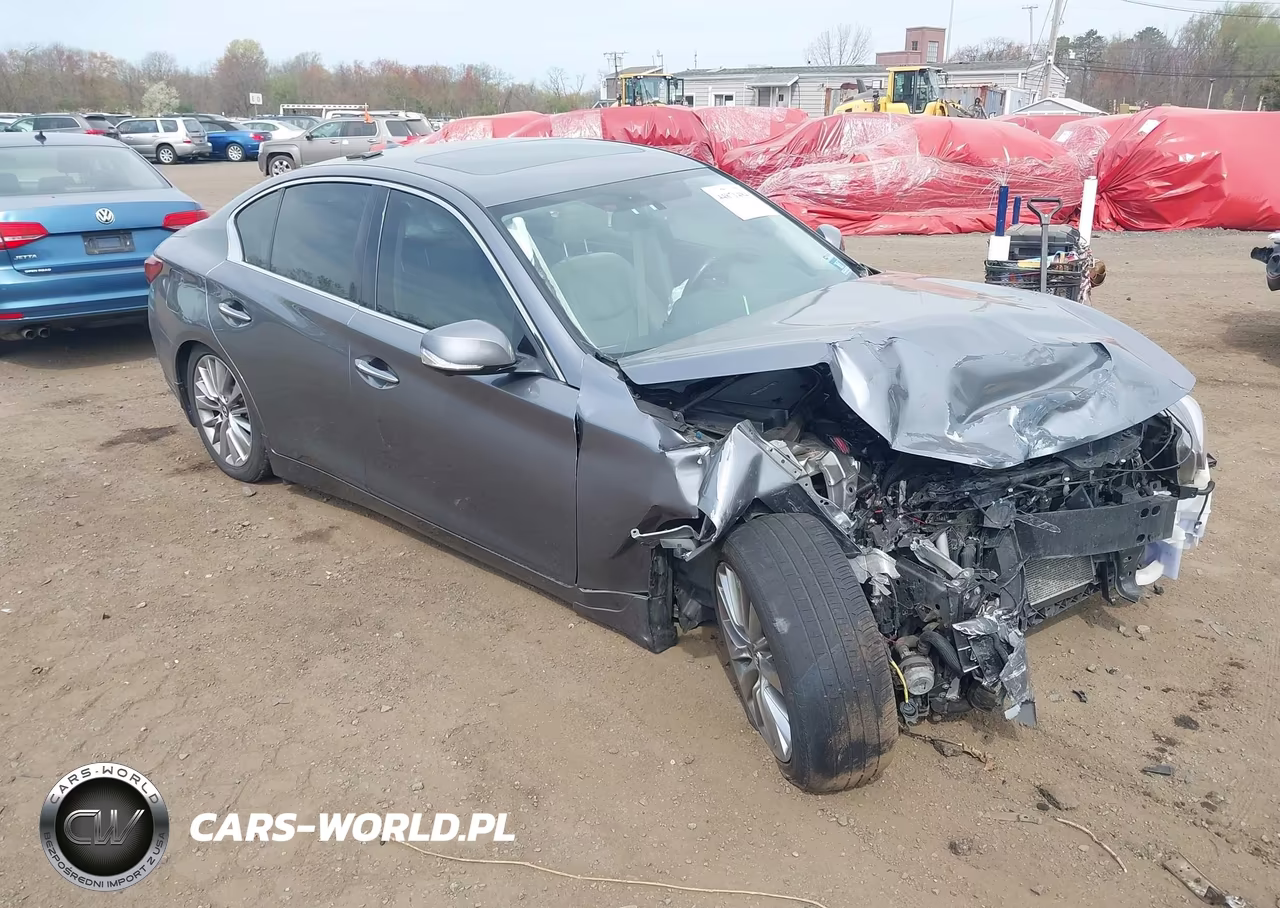 2018 Infiniti Q50 3.0T Luxe – zdjęcie 1 z 17