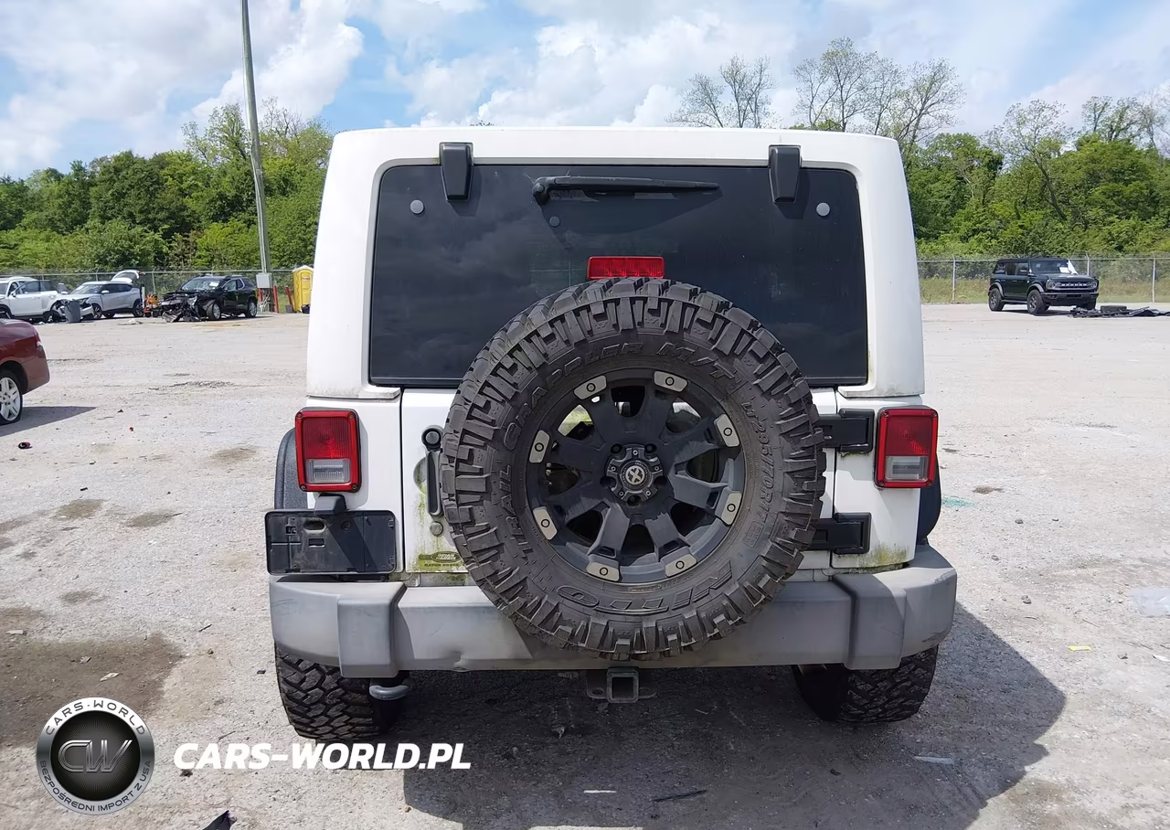 2012 Jeep Wrangler Unlimited Sport VIN:1C4BJWDG5CL135865 - 16