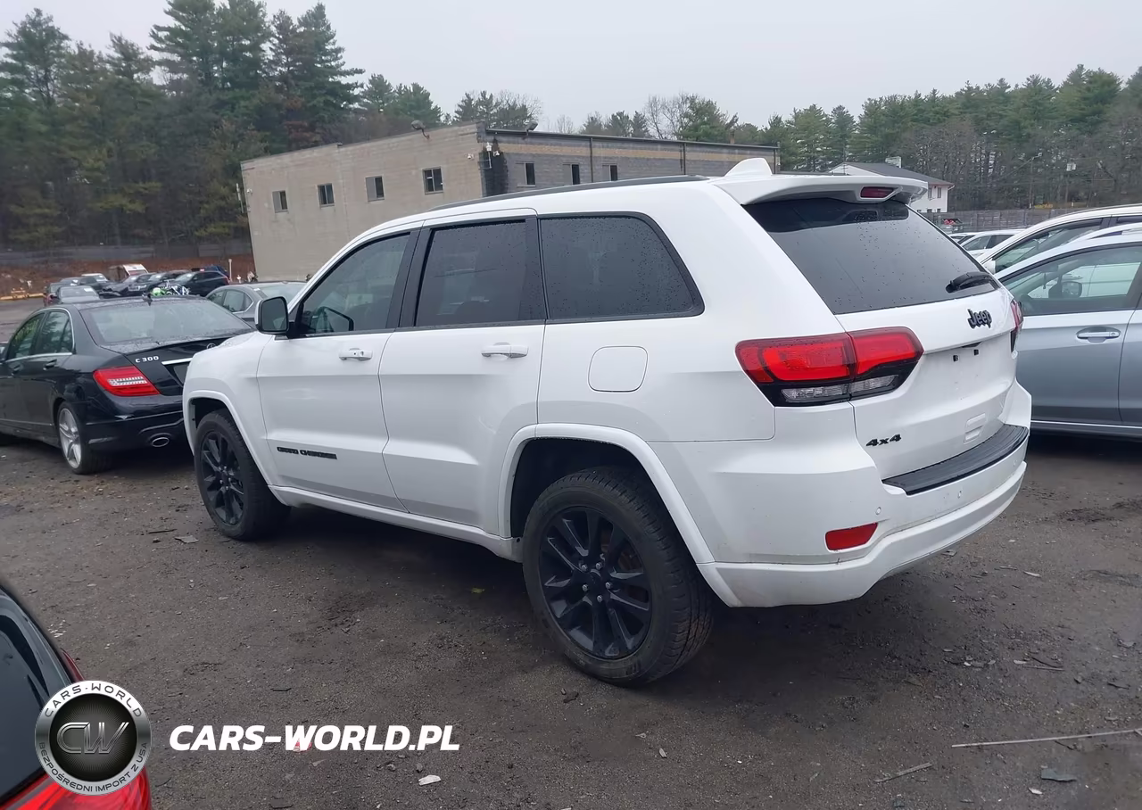 2017 Jeep Grand Cherokee Altitude 4X4 VIN:1C4RJFAG0HC781406 - 14