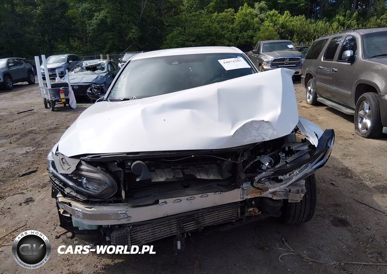 2019 Honda Accord Sport VIN:1HGCV1F36KA009435 - 13