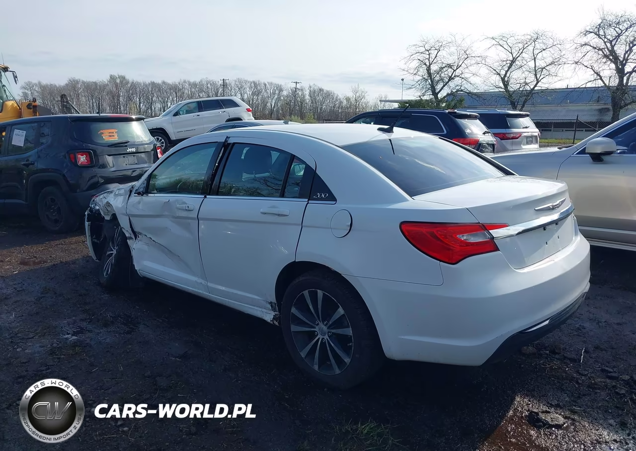 2012 Chrysler 200 Touring VIN:1C3CCBBG8CN257445 - 3
