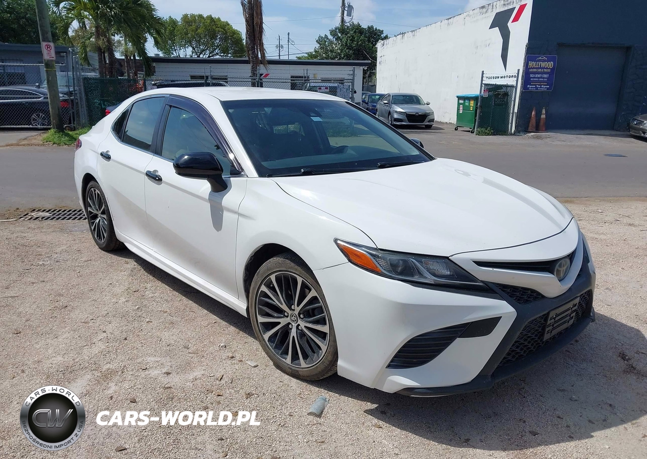 2018 Toyota Camry L-Le-Xle-Se-Xse