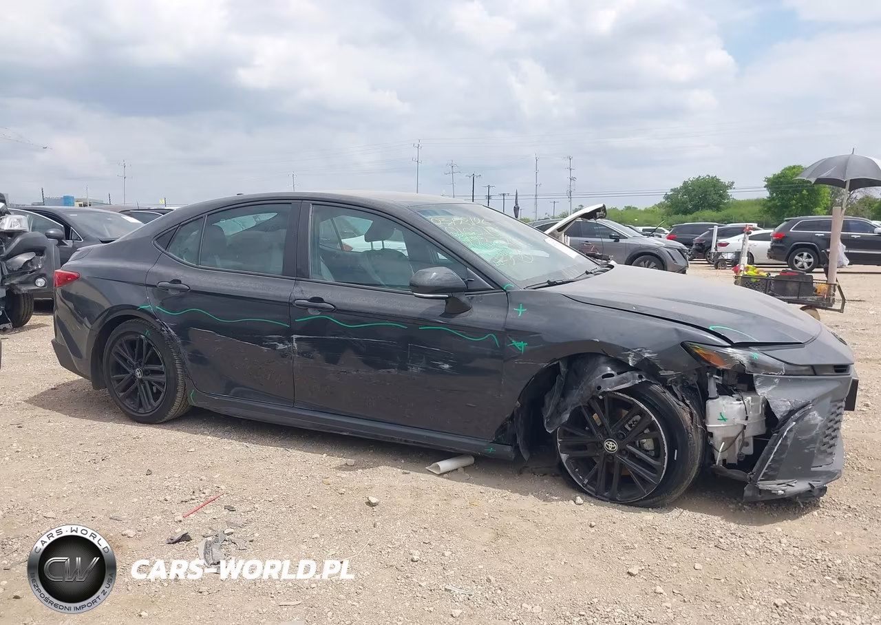 2025 Toyota Camry Se VIN:4T1DAACK5SU073728 - 13