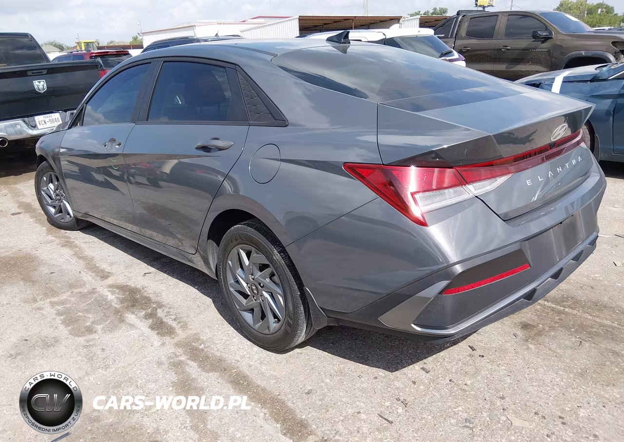 2024 Hyundai Elantra Sel VIN:KMHLM4DG8RU806136 - 3
