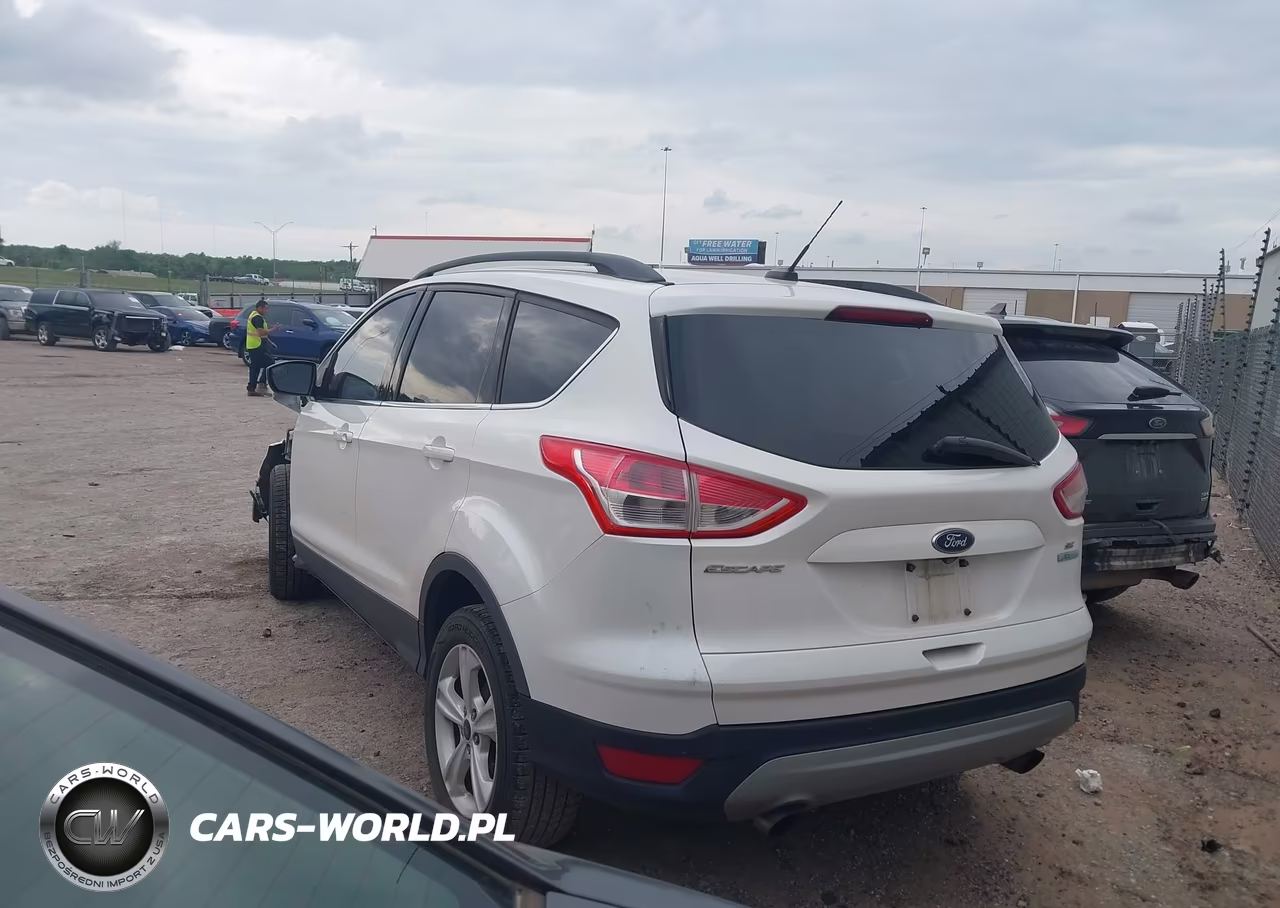 2015 Ford Escape Se VIN:1FMCU0G99FUA07466 - 3