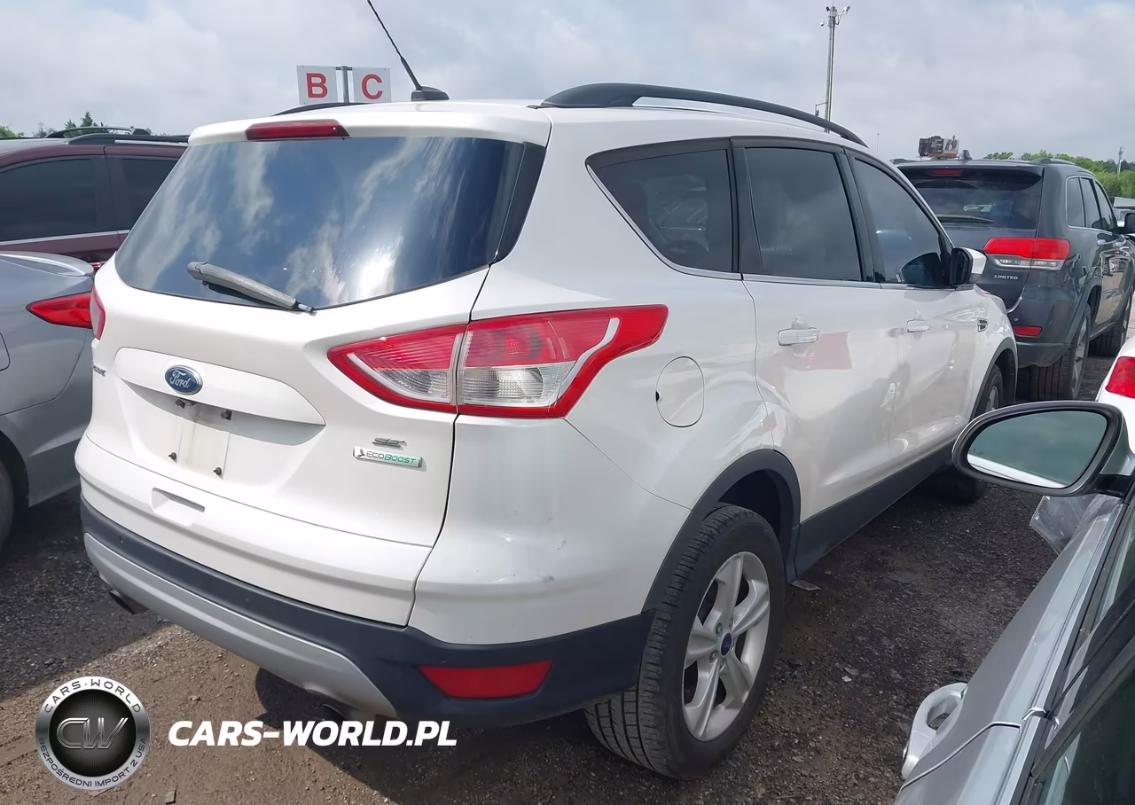2015 Ford Escape Se VIN:1FMCU0G99FUA07466 - 4