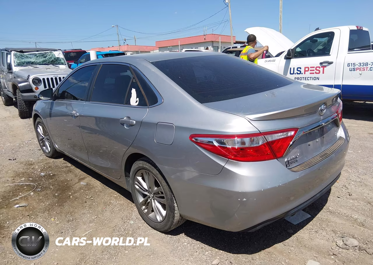 2015 Toyota Camry Se VIN:4T1BF1FK8FU948469 - 3