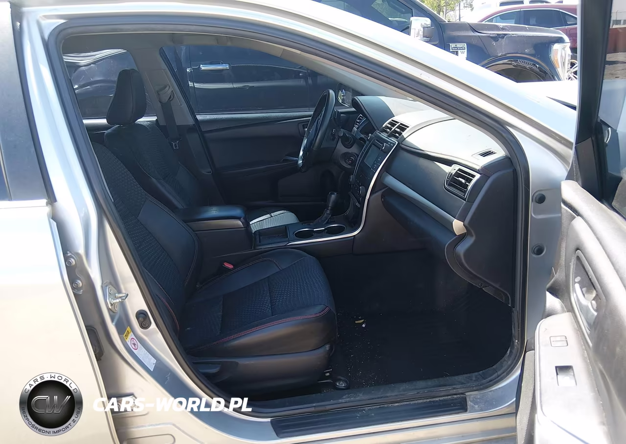 2015 Toyota Camry Se VIN:4T1BF1FK8FU948469 - 5