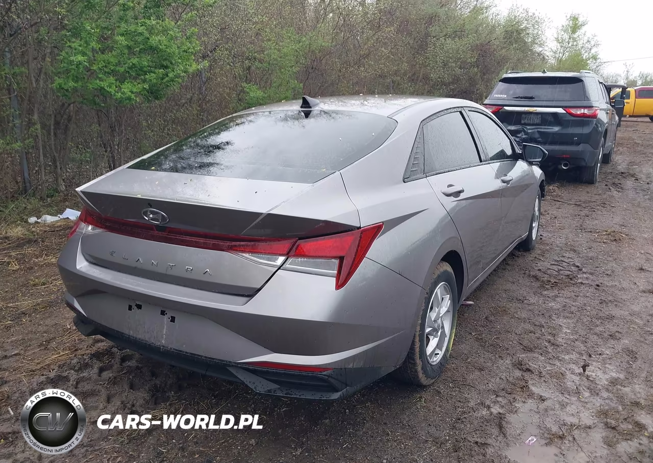 2022 Hyundai Elantra Se VIN:KMHLL4AG7NU298419 - 4