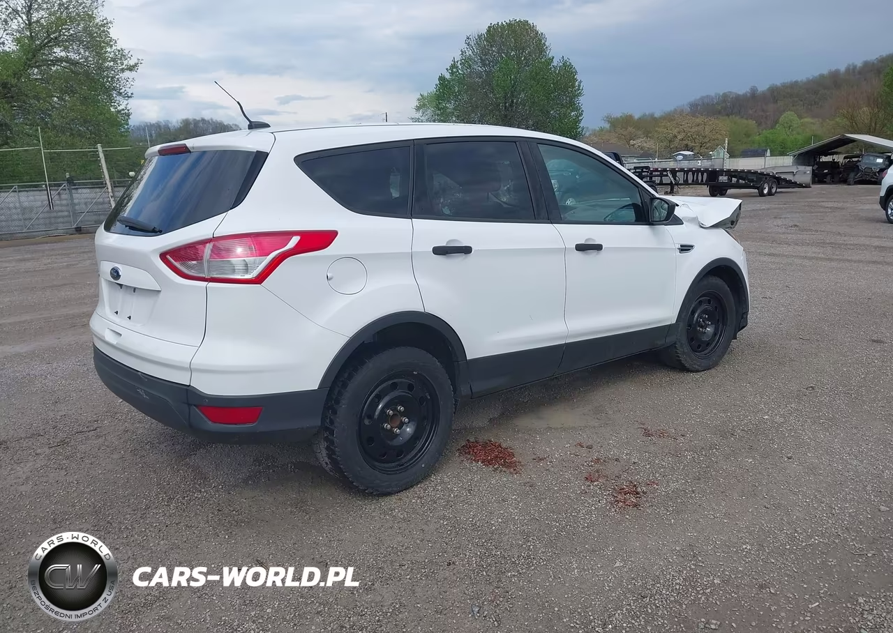 2016 Ford Escape S VIN:1FMCU0F71GUC84050 - 4