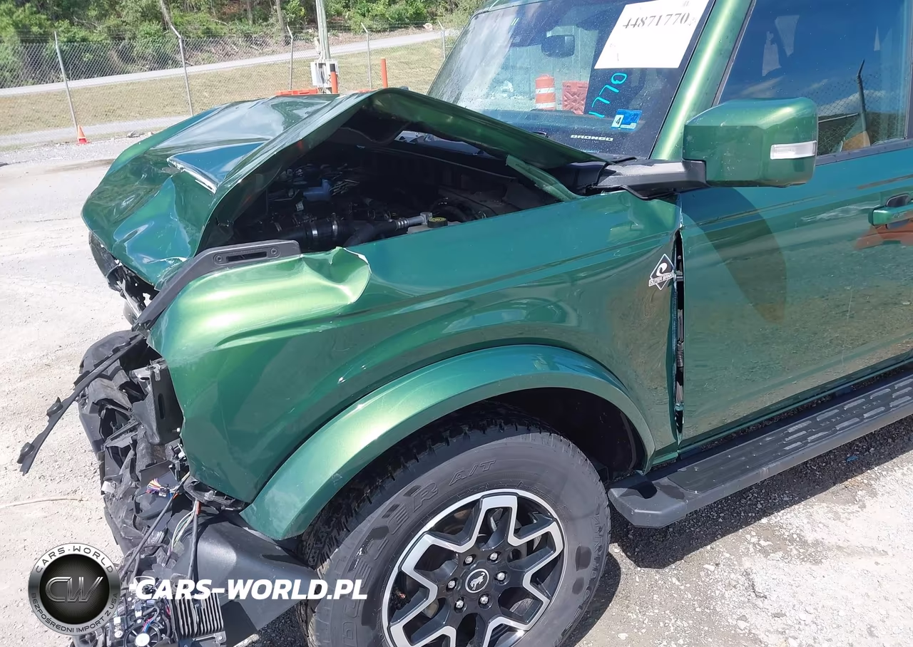2024 Ford Bronco Outer Banks VIN:1FMEE8BP2RLA47277 - 17