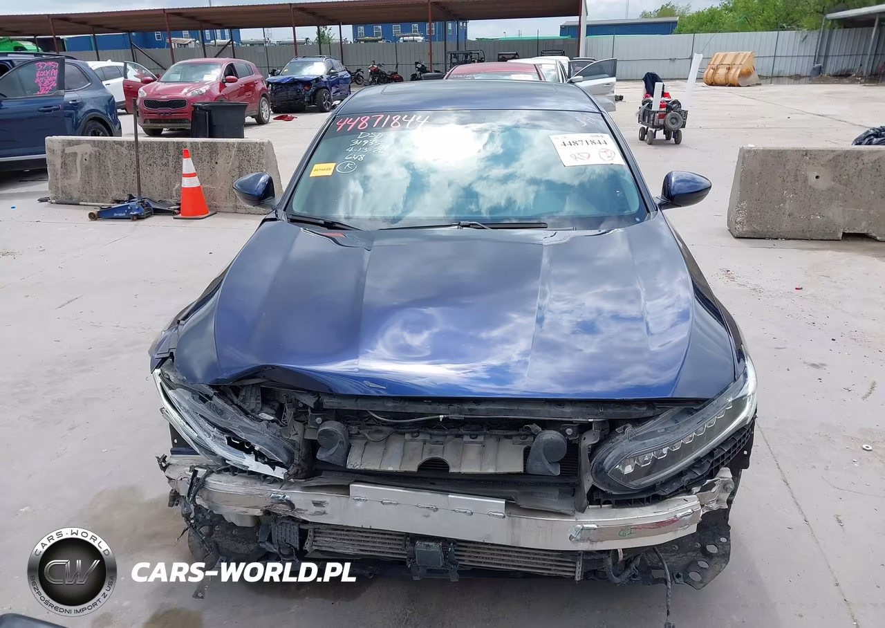 2018 Honda Accord Touring VIN:1HGCV1F97JA202888 - 13
