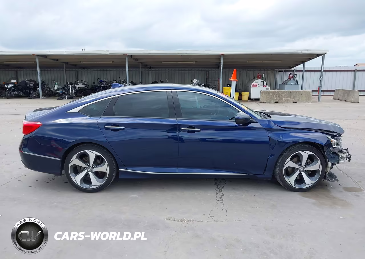 2018 Honda Accord Touring VIN:1HGCV1F97JA202888 - 14