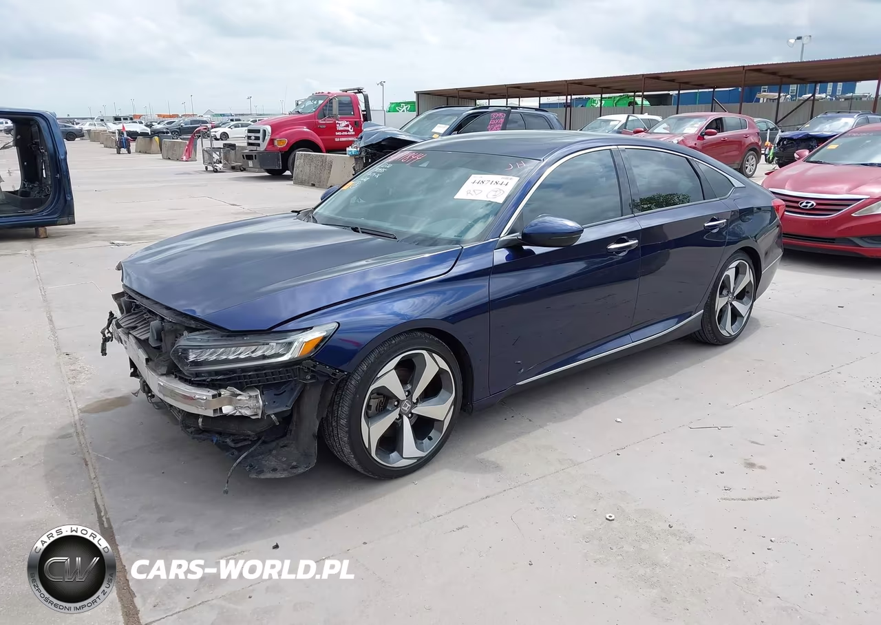 2018 Honda Accord Touring VIN:1HGCV1F97JA202888 - 2