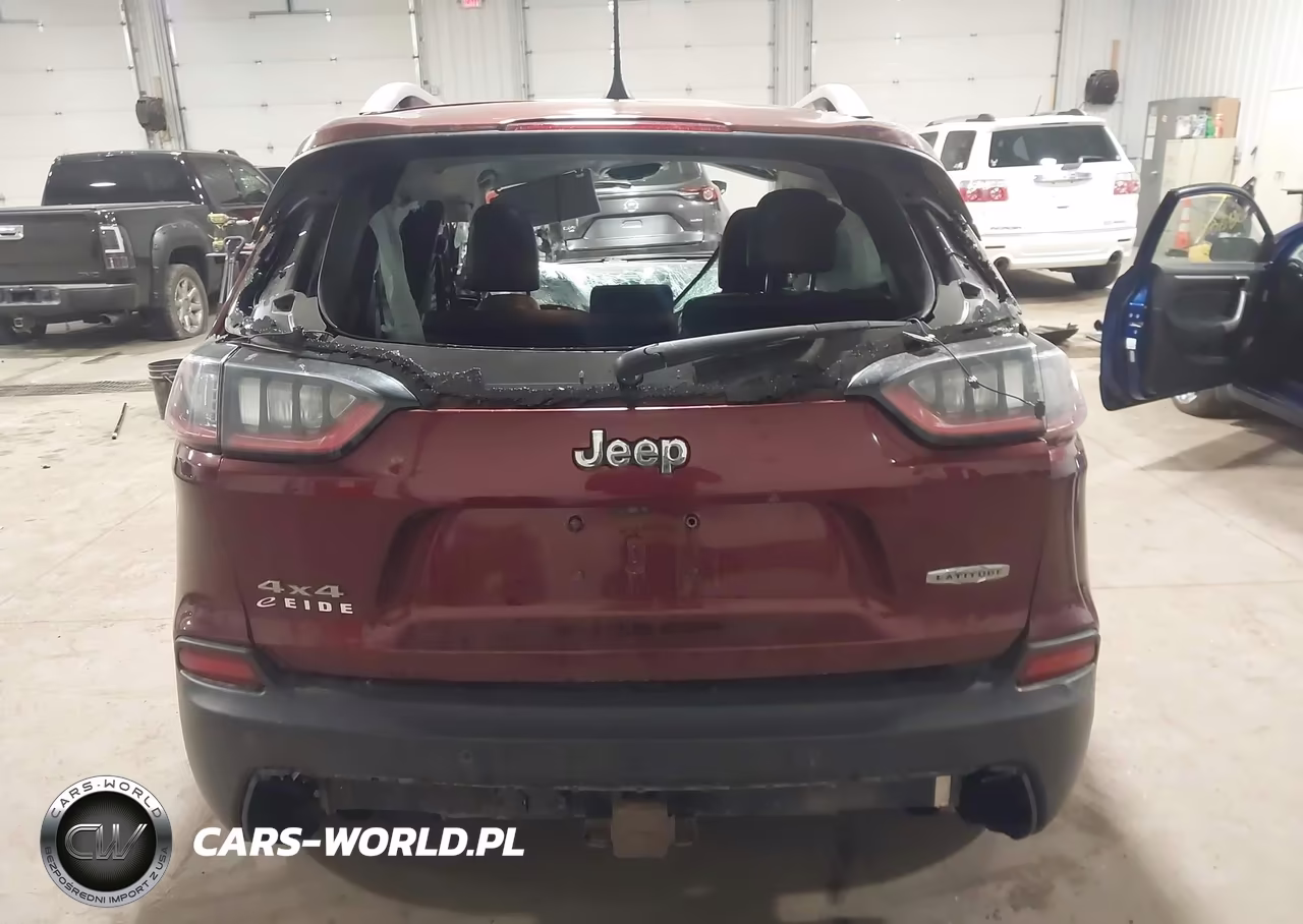 2019 Jeep Cherokee Latitude Plus 4X4 VIN:1C4PJMLX0KD303237 - 15