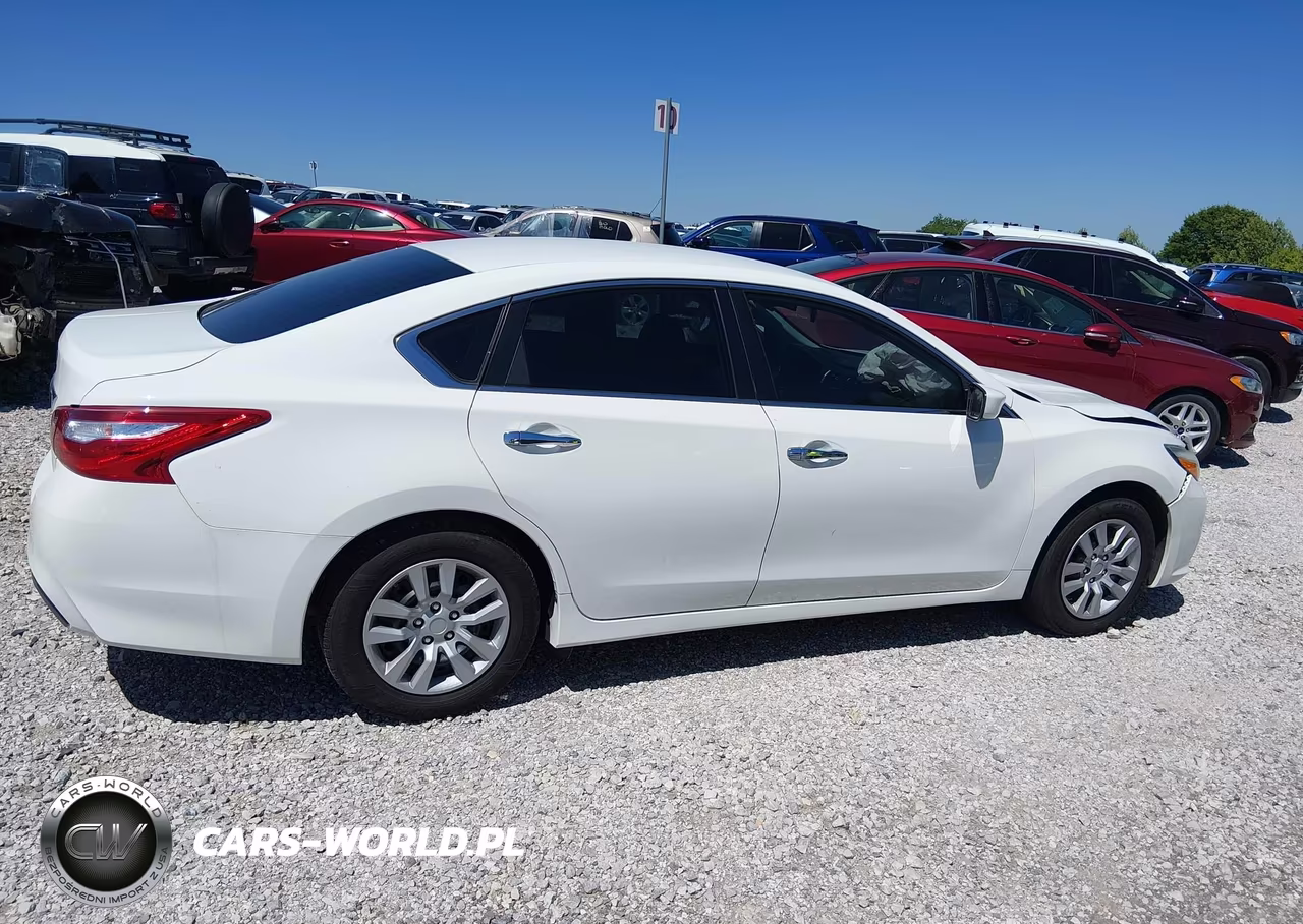 2017 Nissan Altima 2.5 S VIN:1N4AL3AP6HN355137 - 13