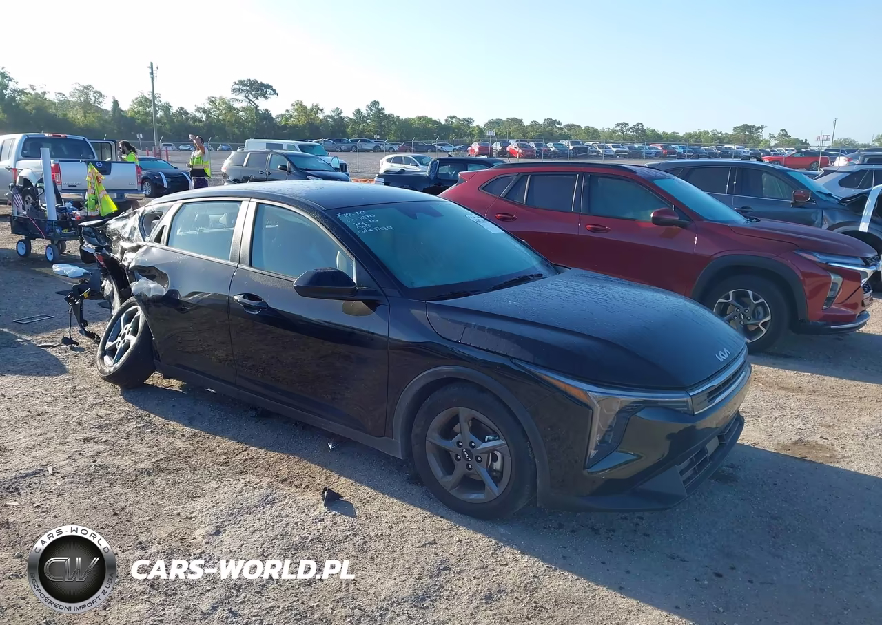 2025 Kia K4 Lxs