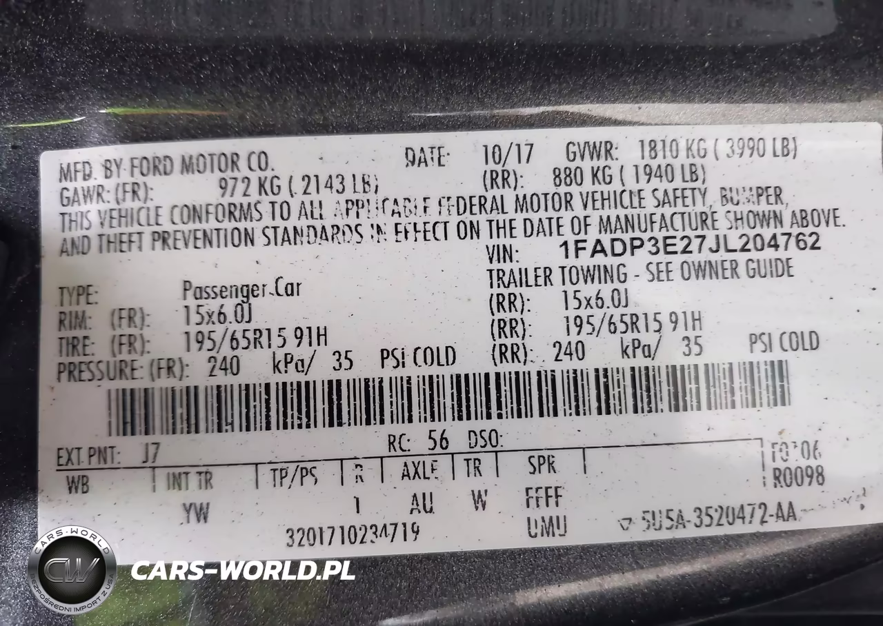 2018 Ford Focus S VIN:1FADP3E27JL204762 - 9