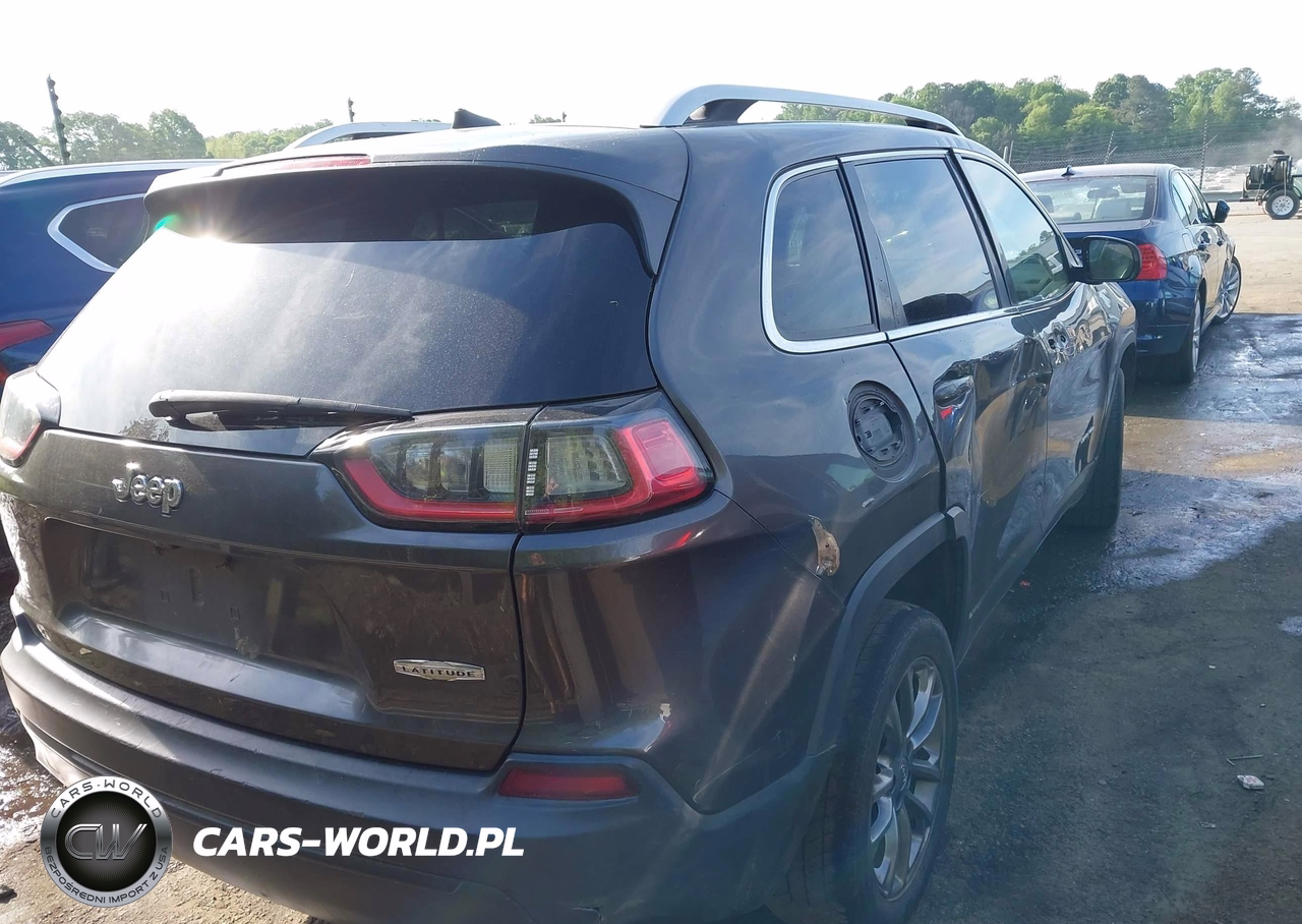 2019 Jeep Cherokee Latitude Plus Fwd VIN:1C4PJLLBXKD144662 - 4