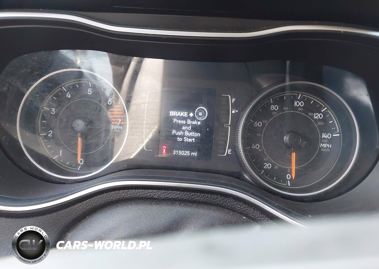 2019 Jeep Cherokee Latitude Plus Fwd VIN:1C4PJLLBXKD144662 - 7