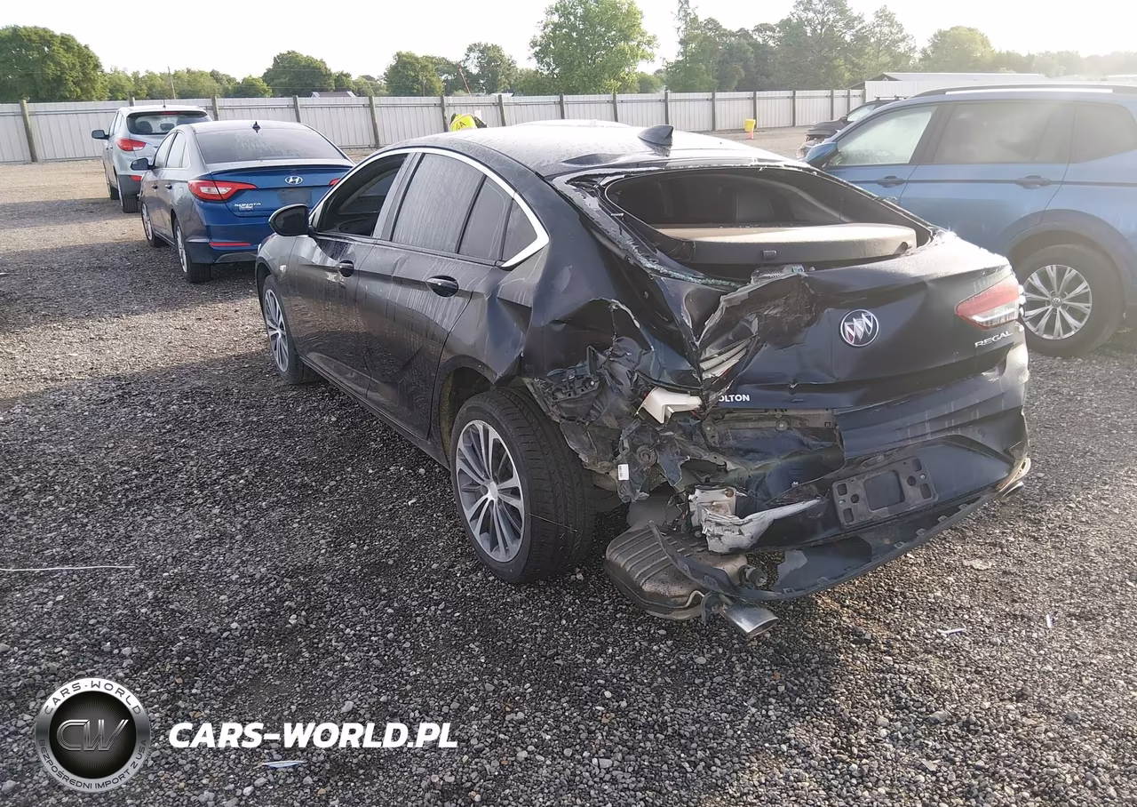 2018 Buick Regal Sportback Preferred Ii VIN:W04GM6SX8J1134972 - 3
