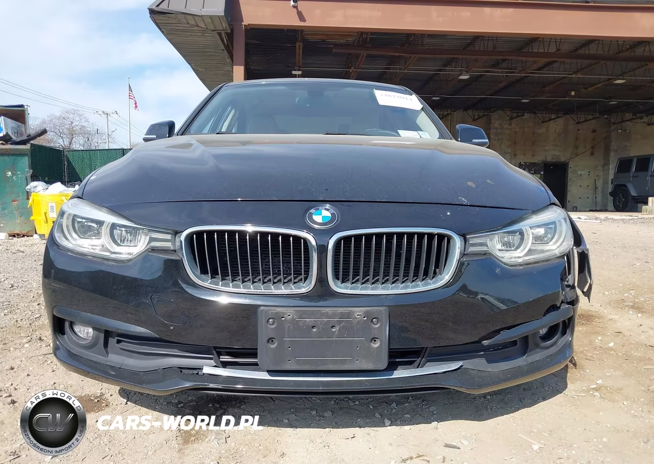 2018 BMW 320I xDrive VIN:WBA8A3C57JA505387 - 12