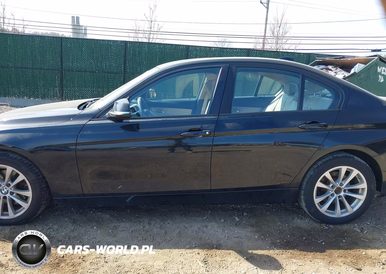 2018 BMW 320I xDrive VIN:WBA8A3C57JA505387 - 14
