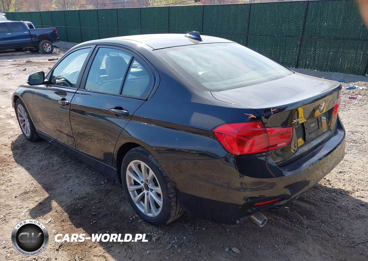 2018 BMW 320I xDrive VIN:WBA8A3C57JA505387 - 3