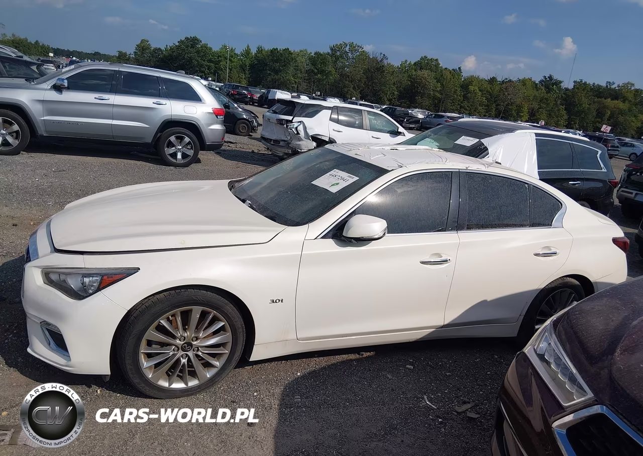 2019 Infiniti Q50 3.0T Luxe VIN:JN1EV7ARXKM590882 - 14