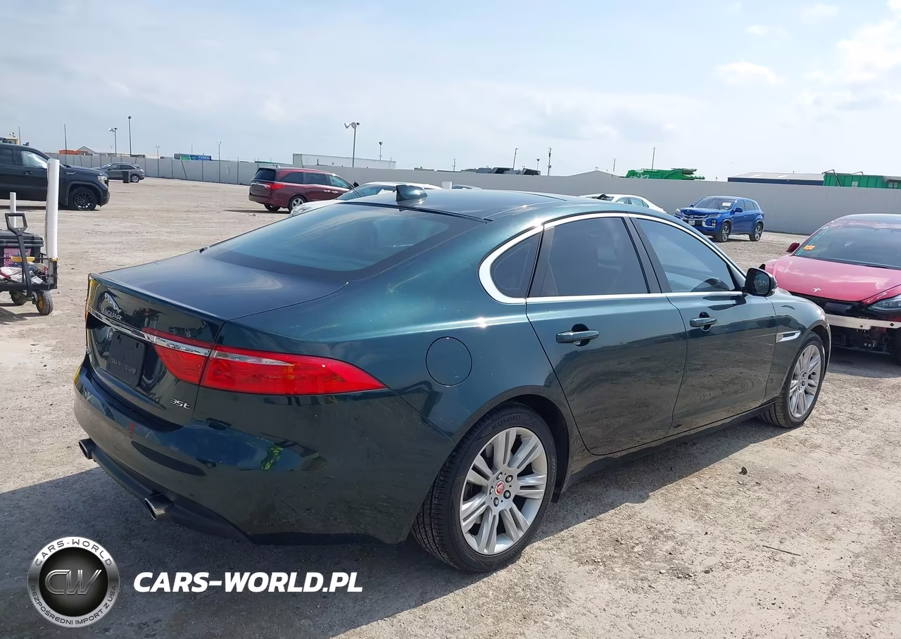 2016 Jaguar Xf Premium VIN:SAJBD4BV4GCY08178 - 4
