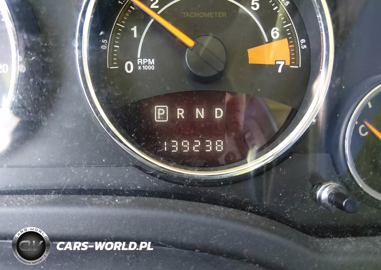 2015 Jeep Compass High Altitude Edition VIN:1C4NJDEB1FD366314 - 16