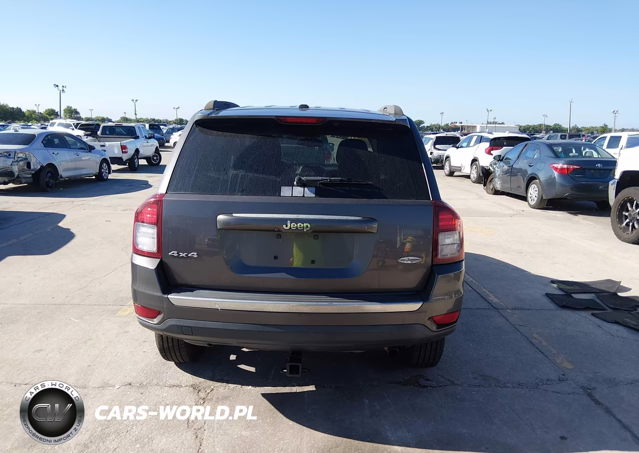 2015 Jeep Compass High Altitude Edition VIN:1C4NJDEB1FD366314 - 17