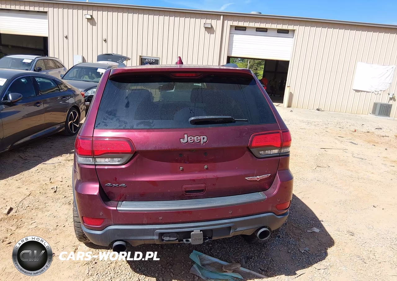 2017 Jeep Grand Cherokee Trailhawk 4X4 VIN:1C4RJFLT1HC677775 - 16