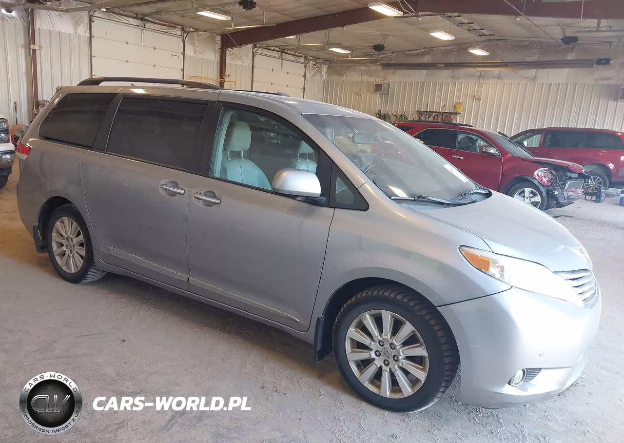 2011 Toyota Sienna Limited – zdjęcie 1 z 17