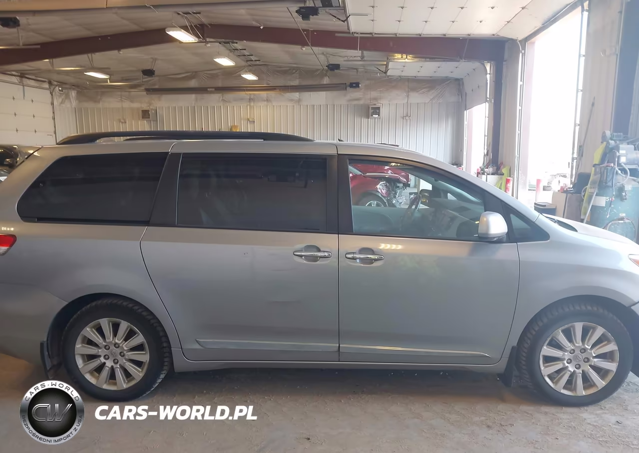 2011 Toyota Sienna Limited VIN:5TDDK3DC9BS027392 - 13