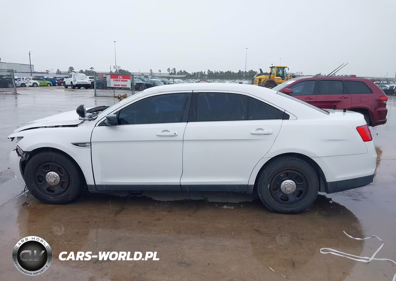 2013 Ford Police Interceptor VIN:1FAHP2M81DG110875 - 15