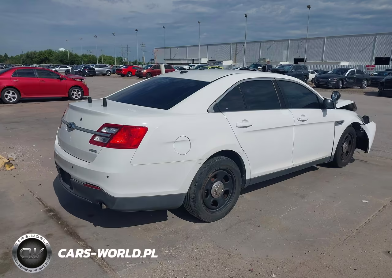 2013 Ford Police Interceptor VIN:1FAHP2M81DG110875 - 4