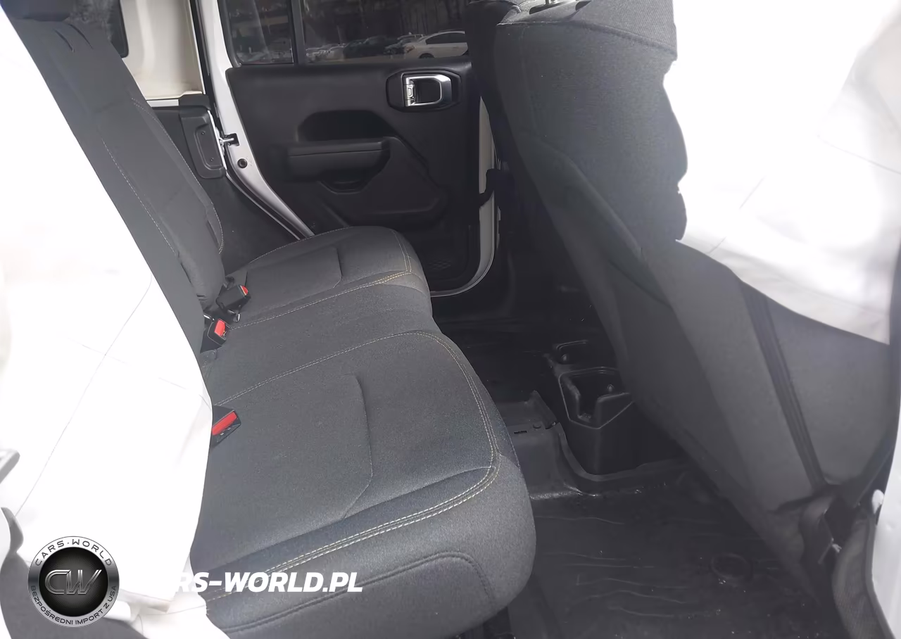 2025 Jeep Wrangler 4-Door Summit 4X4 VIN:1C4PJXDN3SW514533 - 8