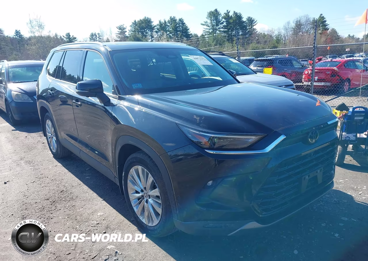2024 Toyota Grand Highlander Platinum VIN:5TDAAAB50RS065781 - 13