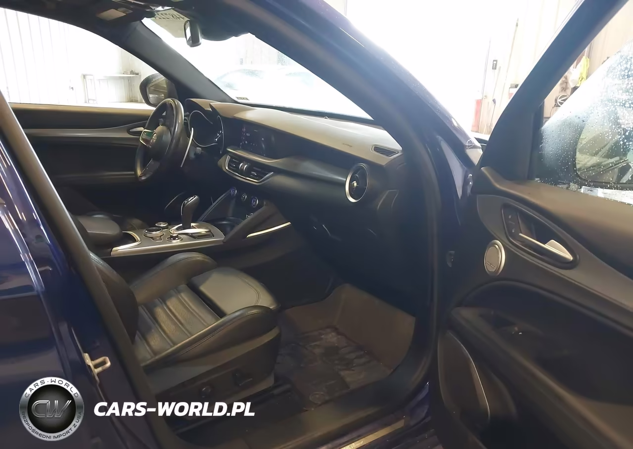 2020 Alfa Romeo Stelvio Ti Sport Awd VIN:ZASPAKBN0L7C97354 - 5