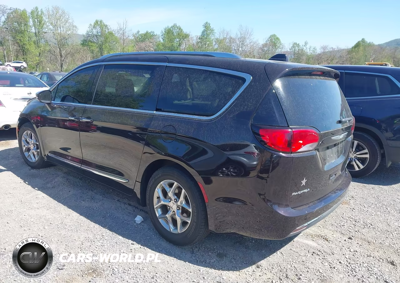 2017 Chrysler Pacifica Limited VIN:2C4RC1GG8HR525526 - 3