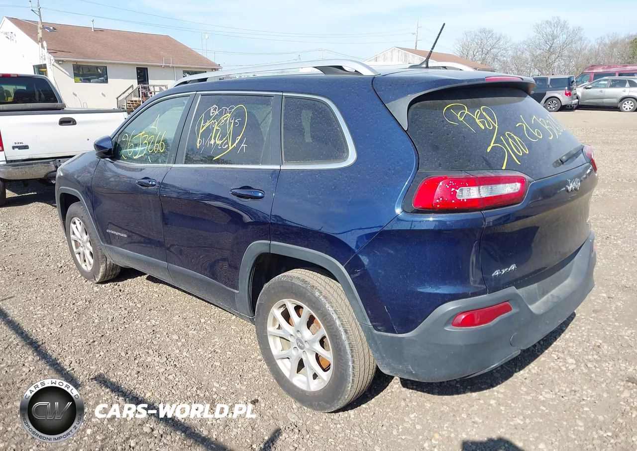 2014 Jeep Cherokee Latitude VIN:1C4PJMCB1EW180867 - 3