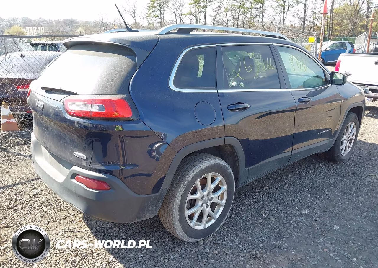 2014 Jeep Cherokee Latitude VIN:1C4PJMCB1EW180867 - 4