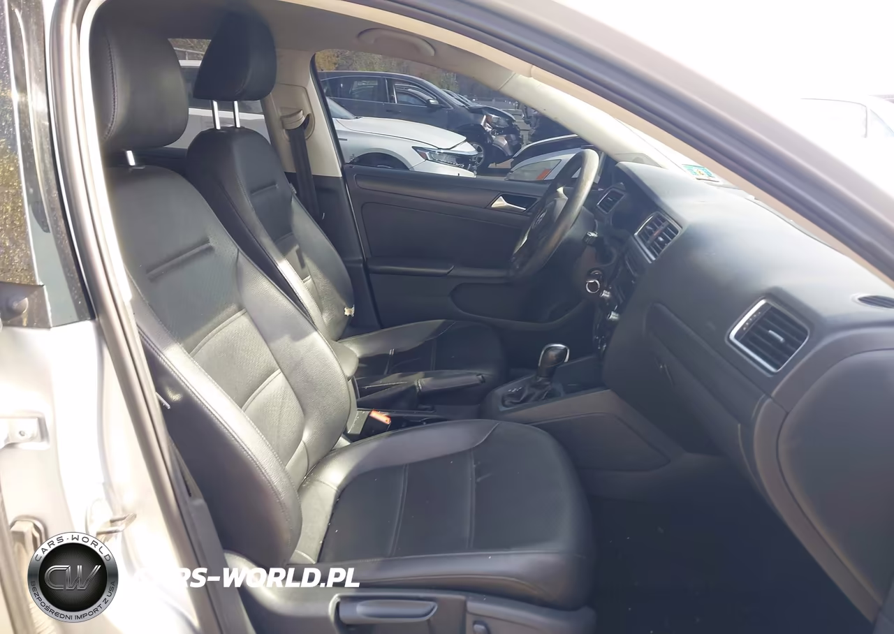 2014 Volkswagen Jetta 1.8T Se VIN:3VWD17AJ8EM310879 - 5