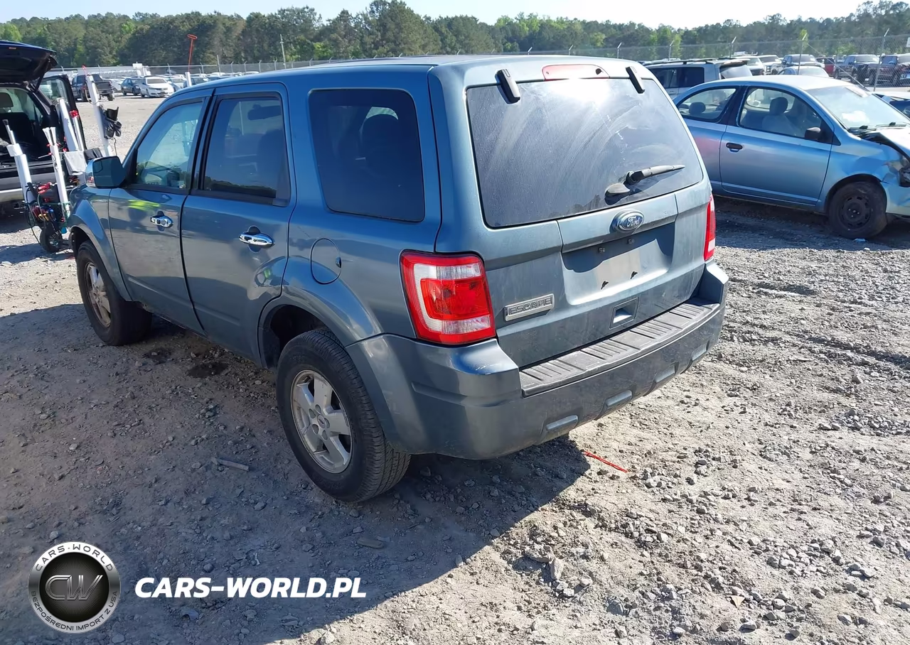 2011 Ford Escape Xls VIN:1FMCU0C78BKB54646 - 3