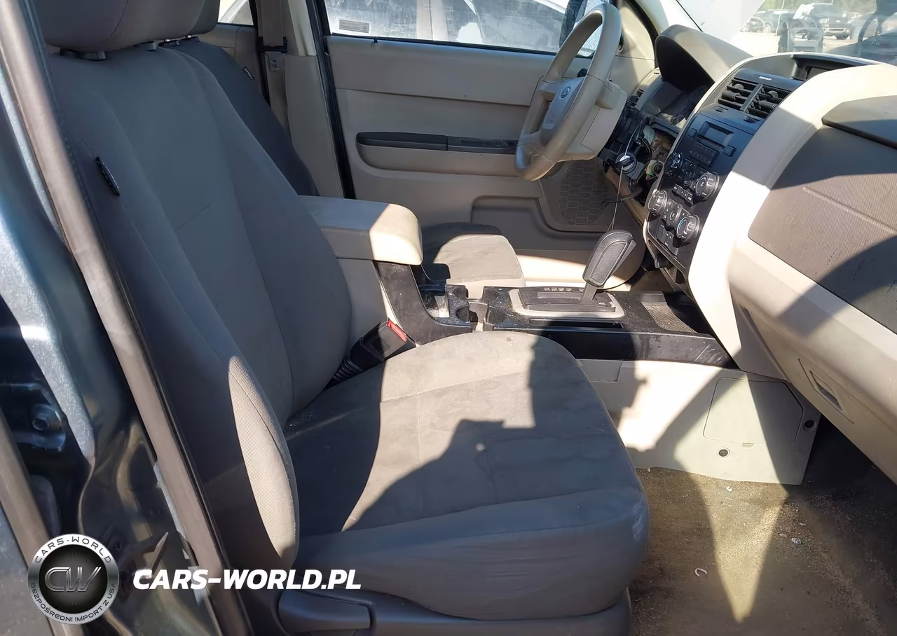 2011 Ford Escape Xls VIN:1FMCU0C78BKB54646 - 5